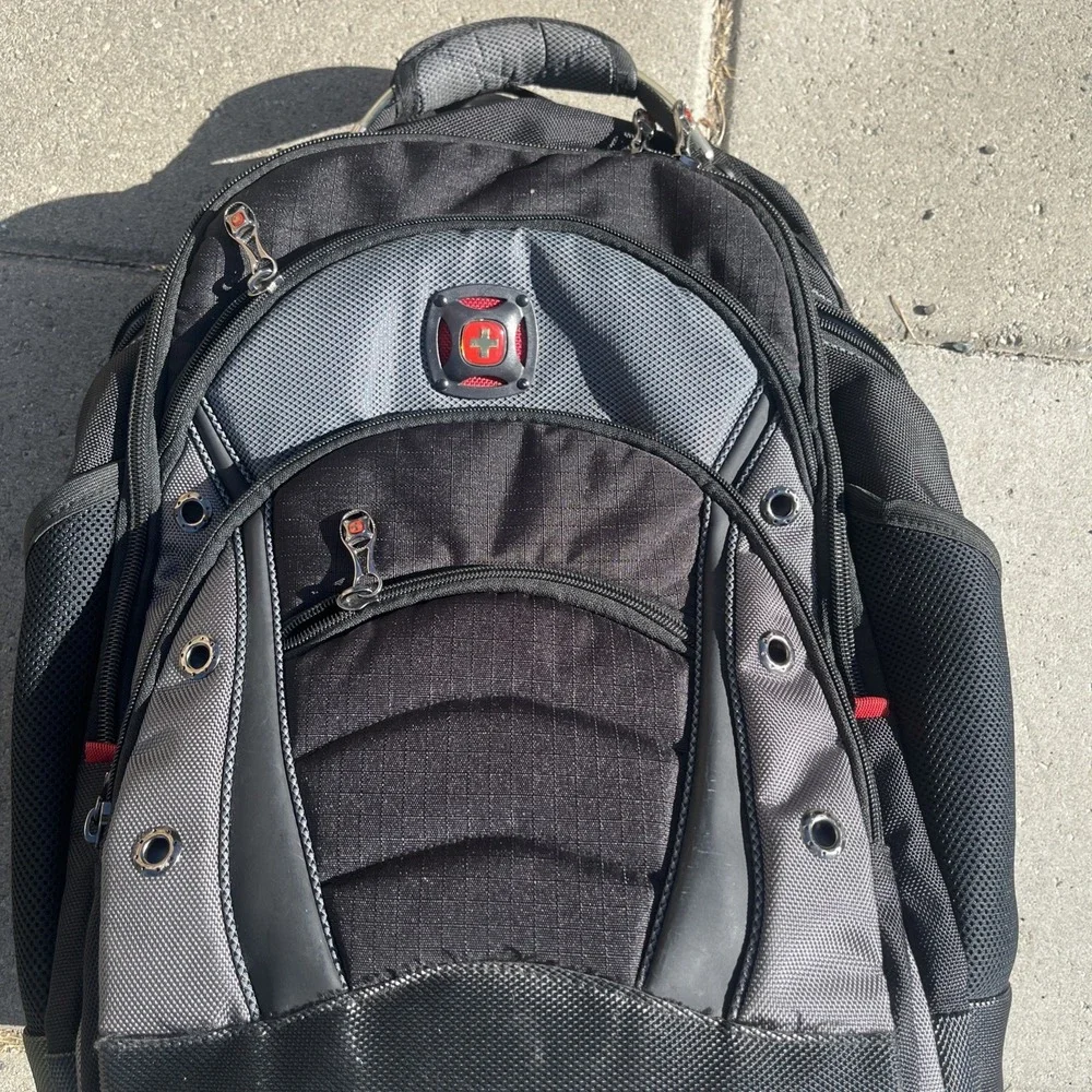 Swiss Gear Uline 16